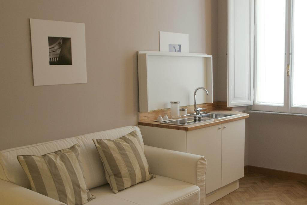 Roman Suite ภายนอก รูปภาพ